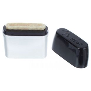 FENDER SLICK STRING CLEANER
