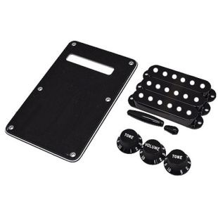 FENDER BLACK ACCESORY KIT STRAT