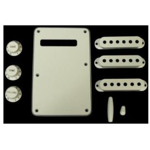 FENDER PARCH ACCESORY KIT STRAT