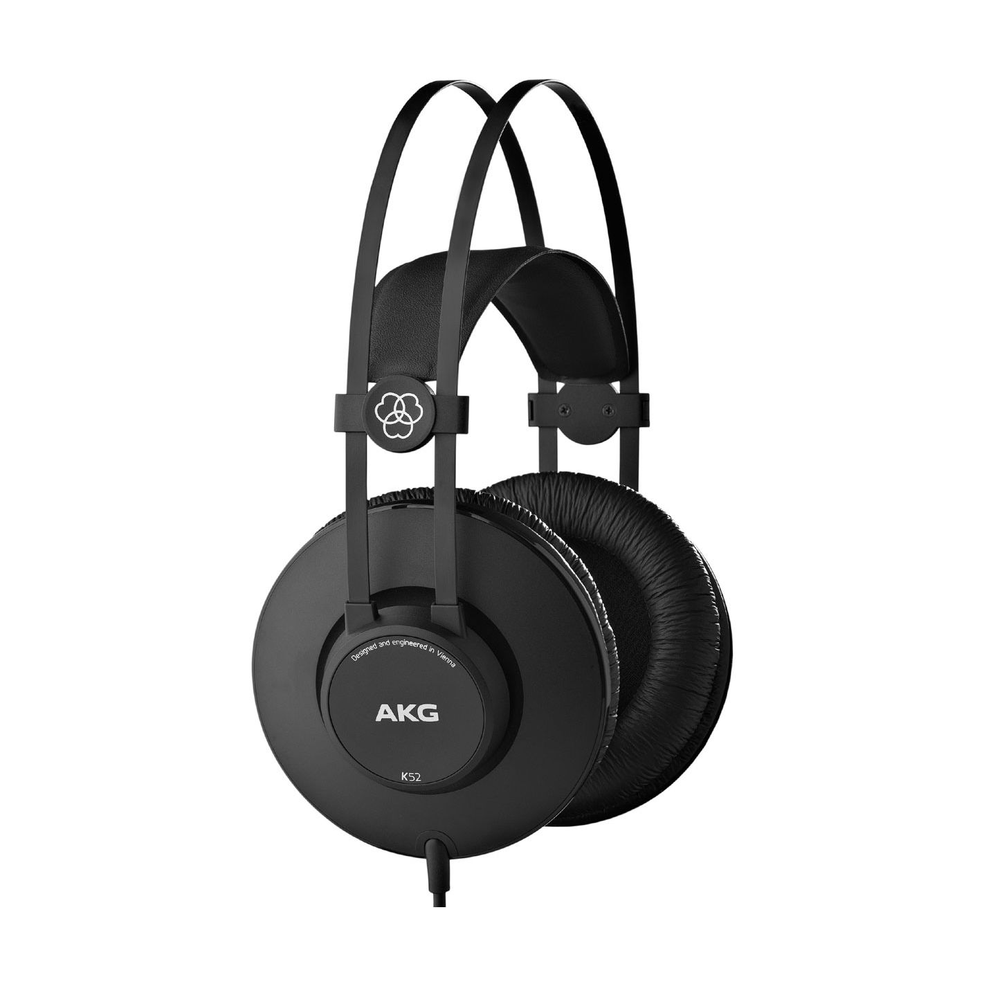 AKG K52